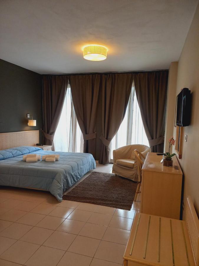 River Park Hotel Ameglia Exterior foto