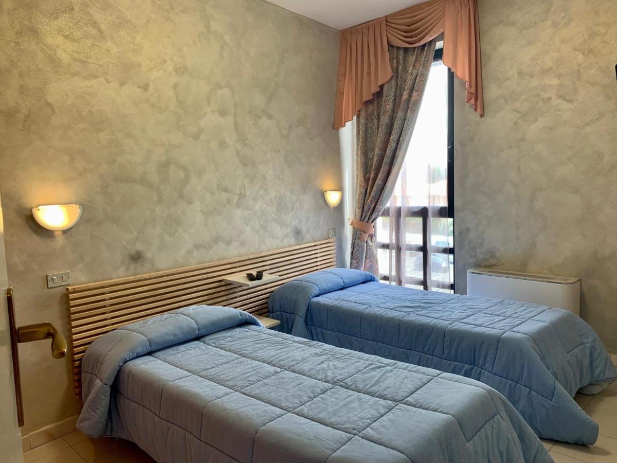 River Park Hotel Ameglia Exterior foto
